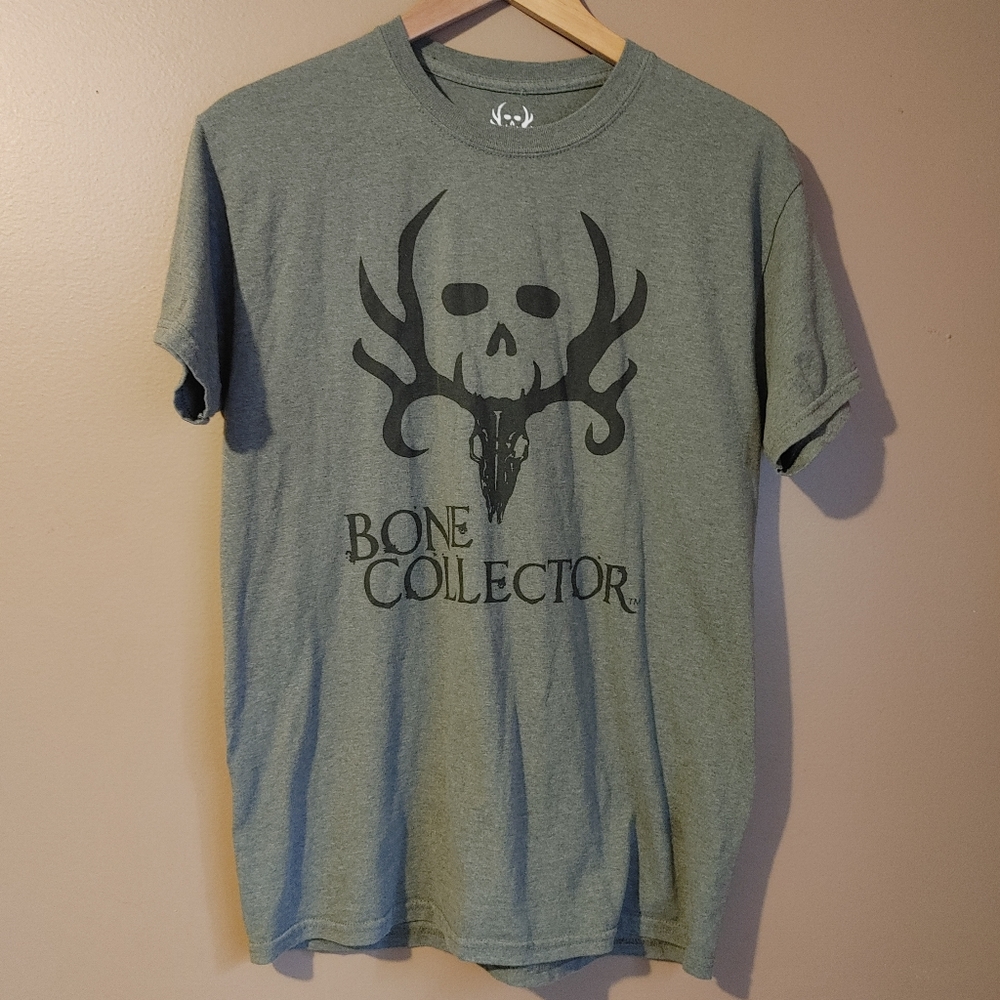 Olive green Bone Collector short sleeve t shirt *3/$30 Sale*